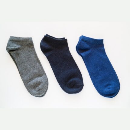 Mixed color socks